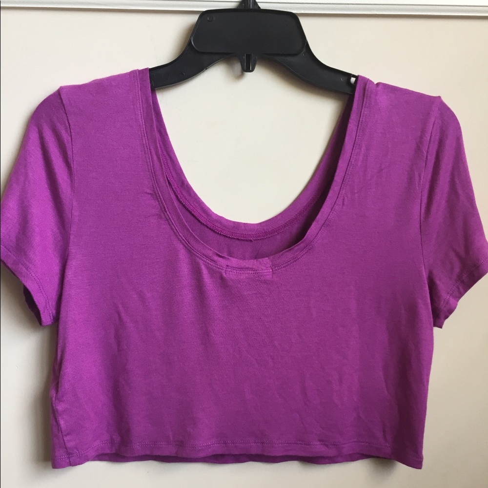 Crop Top - Picture 4 of 5